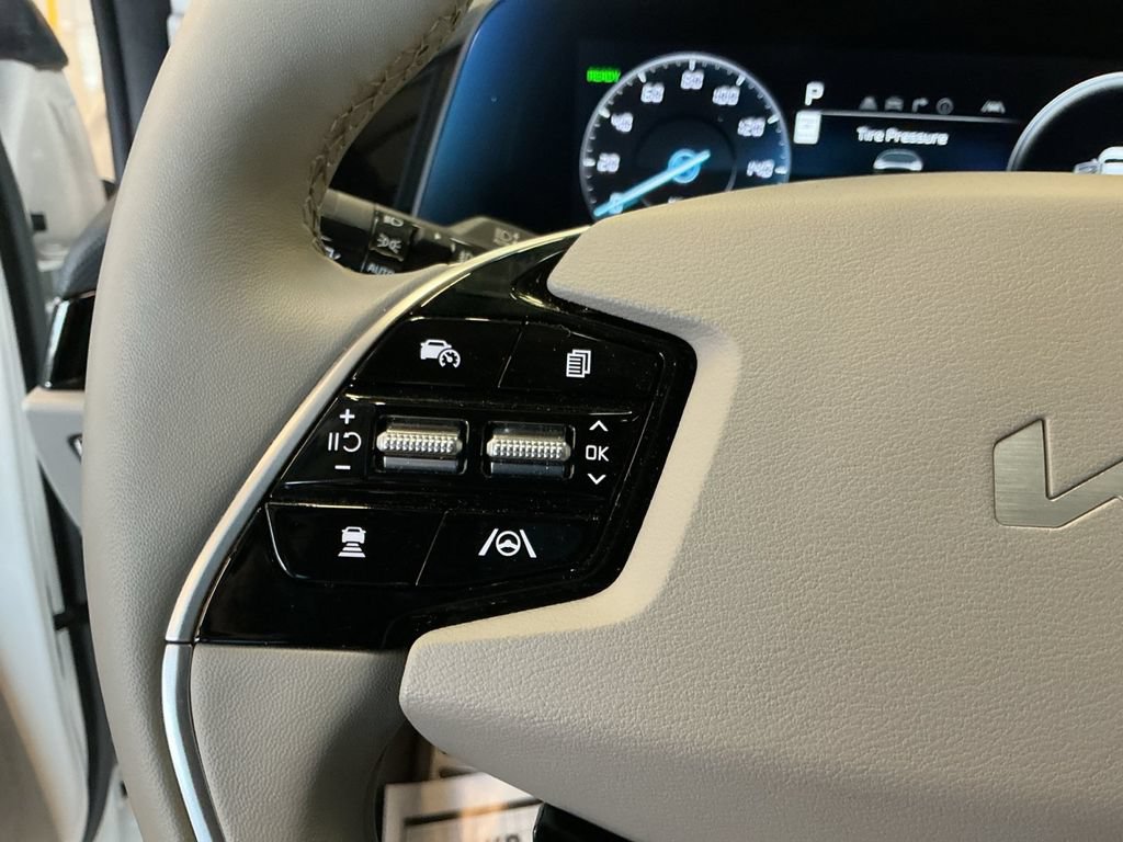 Used 2024 Kia Niro Wave w/ Wave Preserve Package FWD image 26