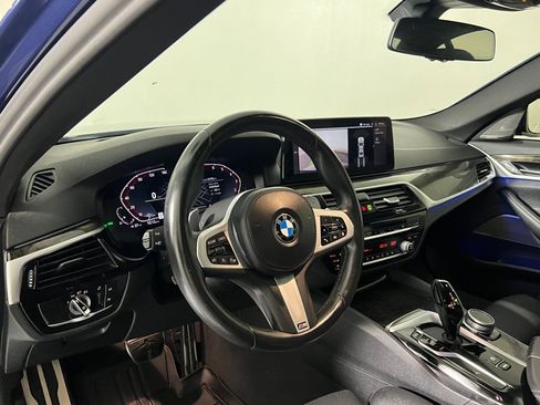 Used 2022 BMW 540i w/ M Sport Package image 4
