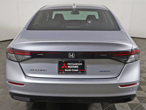 Used 2025 Honda Accord EX-L image 12