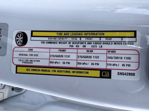 Used 2025 RAM 1500 Laramie AWD/4WD image 46