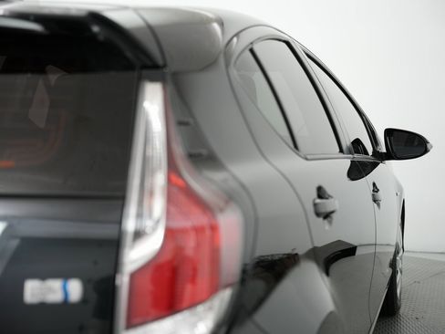 Used 2015 Toyota Prius C One image 52