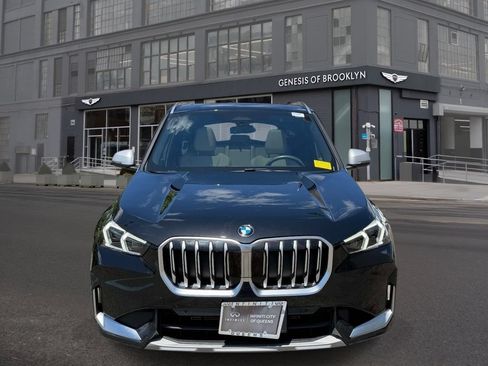 Used 2023 BMW X1 xDrive28i w/ Convenience Package AWD/4WD image 3