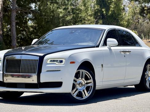 Used 2016 Rolls-Royce Ghost RWD image 1
