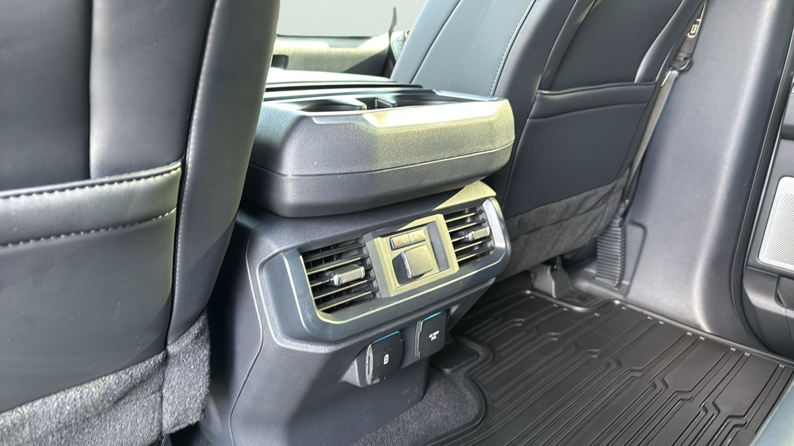 Used 2024 Ford F150 Raptor AWD/4WD image 29