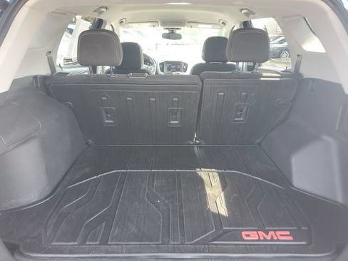Certified 2022 GMC Terrain SLE w/ Driver Convenience Package FWD image 7