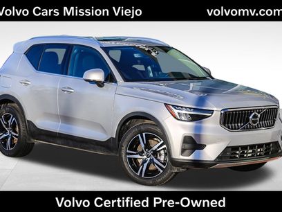 Used 2025 Volvo XC40 B5 Core