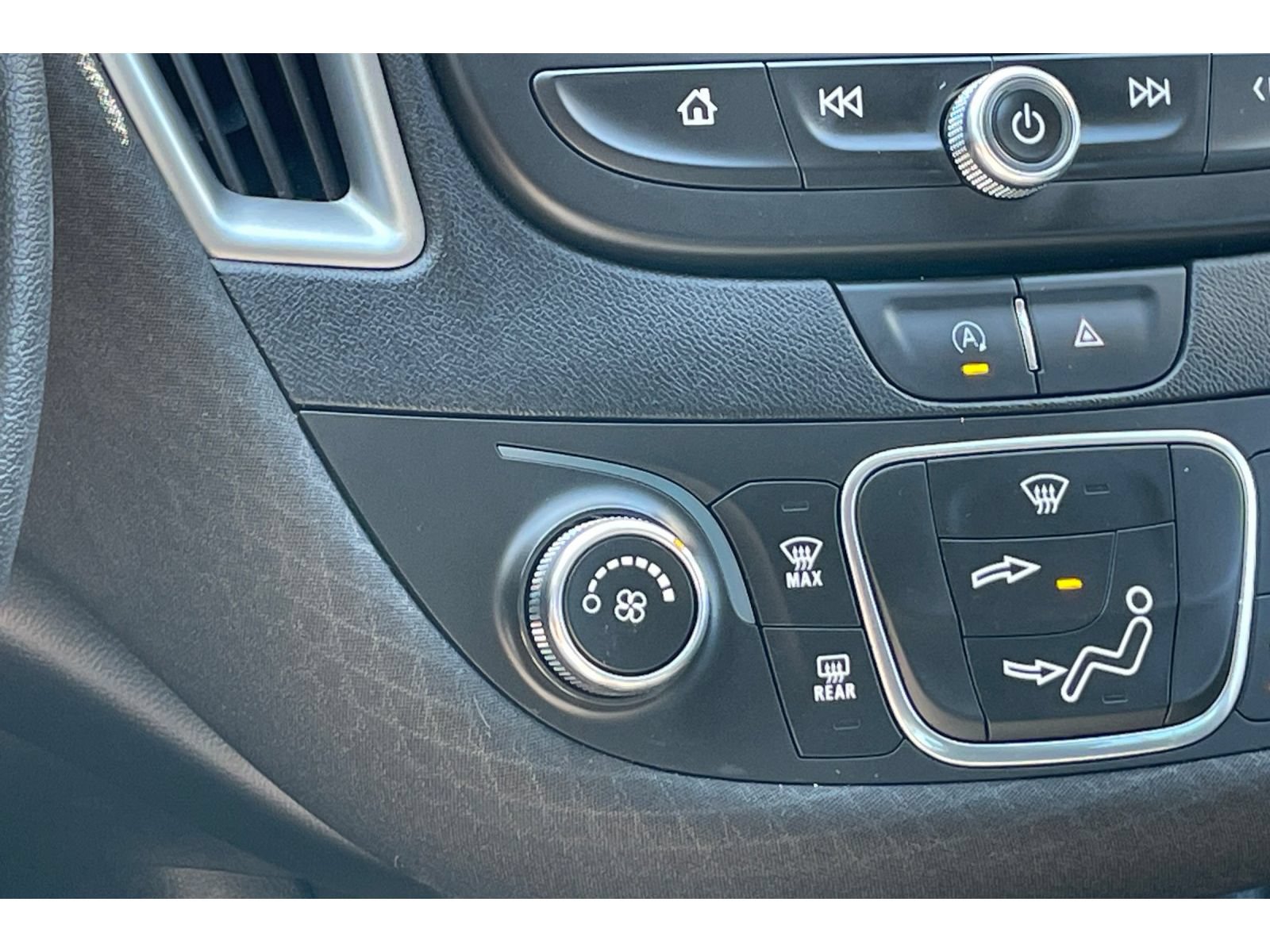 Used 2020 Chevrolet Malibu LS FWD image 26