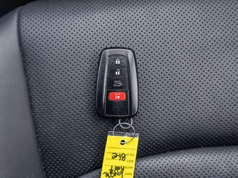 Used 2021 Toyota RAV4 Limited w/ Limited Grade Weather Package AWD/4WD image 32