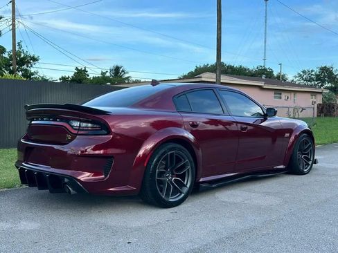 Used 2022 Dodge Charger Scat Pack RWD image 4