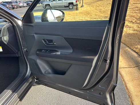 New 2026 Nissan Kicks S image 12