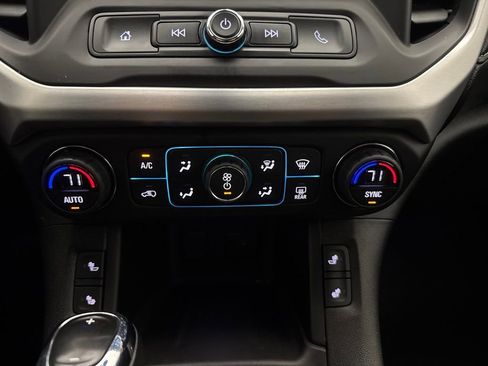 Used 2017 GMC Acadia SLE FWD image 28
