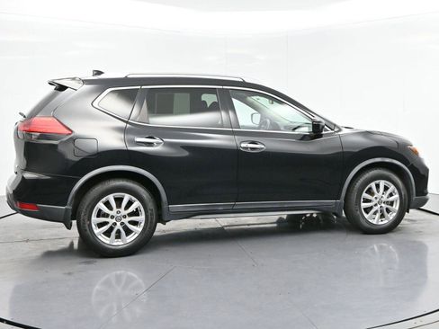 Used 2017 Nissan Rogue SV FWD image 8