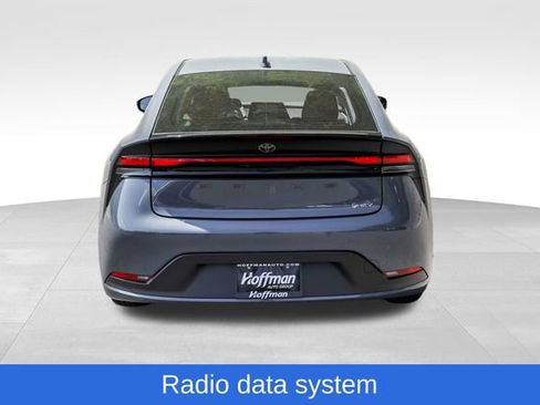 Used 2025 Toyota Prius LE FWD image 8