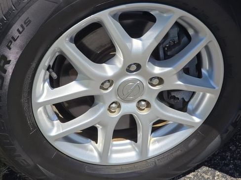 Used 2020 Chrysler Pacifica Touring FWD image 18