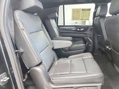 Used 2021 GMC Yukon XL Denali w/ Denali Premium Package image 45
