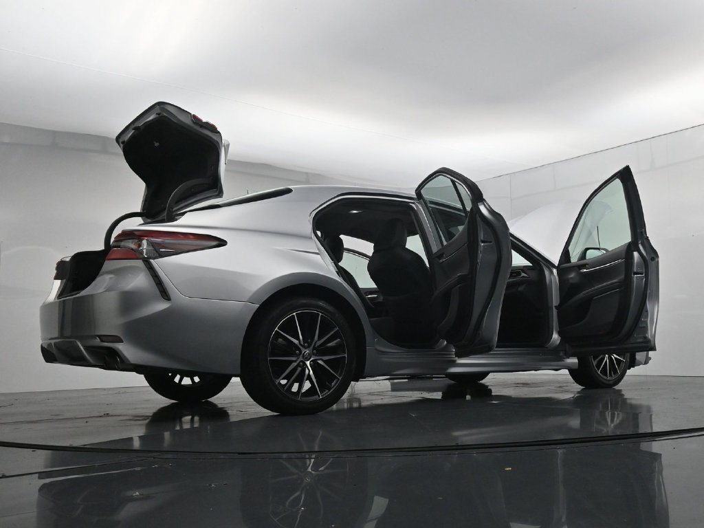 Used 2024 Toyota Camry SE FWD image 44