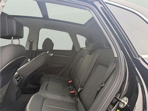 Used 2019 Audi Q5 2.0T Premium w/ Convenience Package image 21