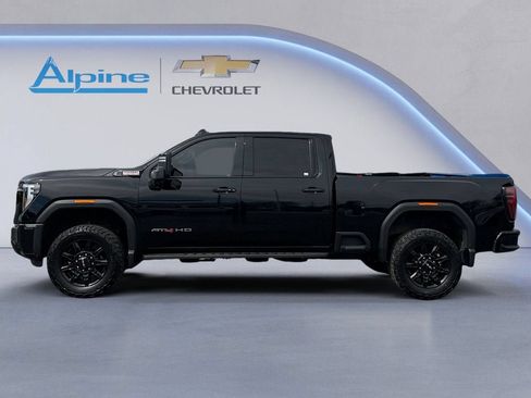 Used 2024 GMC Sierra 2500 AT4 w/ AT4 Premium Plus Package AWD/4WD image 2