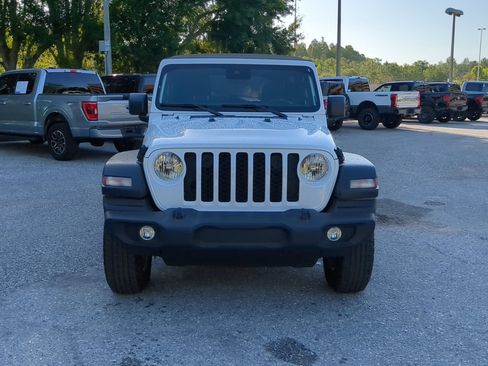 Used 2024 Jeep Wrangler Unlimited Sport AWD/4WD image 34