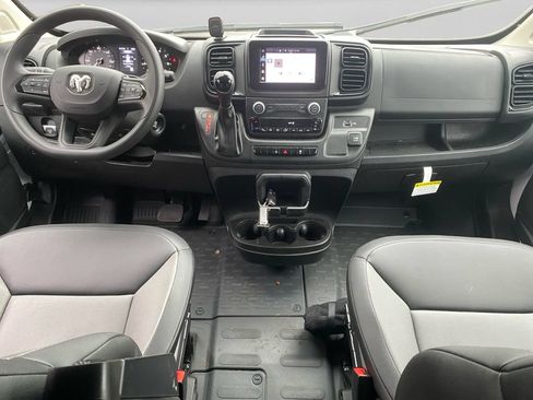 Used 2026 RAM ProMaster 2500 w/ Convenience Group FWD image 18