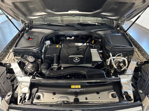 Used 2019 Mercedes-Benz GLC 300 image 11