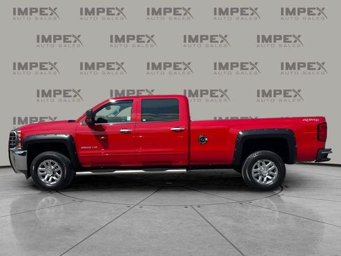 Used 2015 Chevrolet Silverado 2500 LT w/ LT Convenience Package AWD/4WD image 2