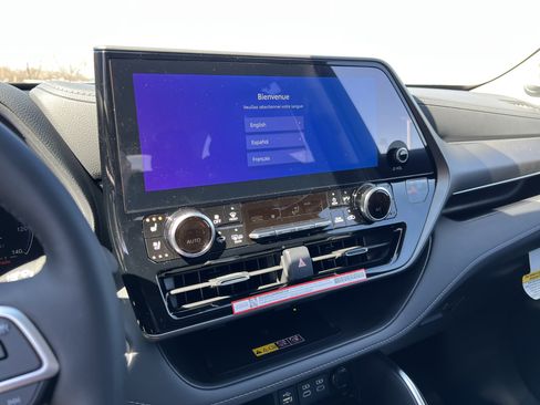 New 2026 Toyota Highlander Limited image 21