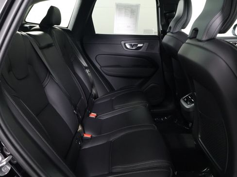 Certified 2026 Volvo XC60 B5 Ultra w/ Climate Package PRO AWD/4WD image 30