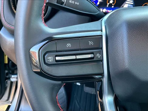 Used 2024 Chevrolet Colorado Z71 w/ Z71 Convenience Package 2 image 22