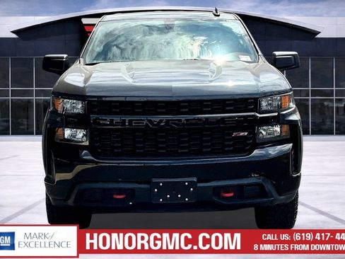 Used 2019 Chevrolet Silverado 1500 Custom Trail Boss w/ Custom Convenience Package AWD/4WD image 2
