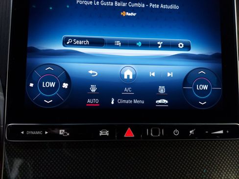 Used 2023 Mercedes-Benz C 300 Sedan image 17