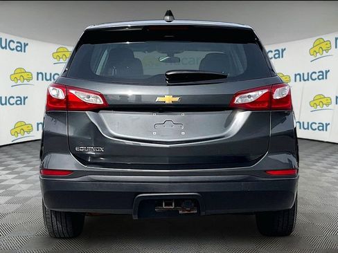 Used 2019 Chevrolet Equinox LS FWD image 5