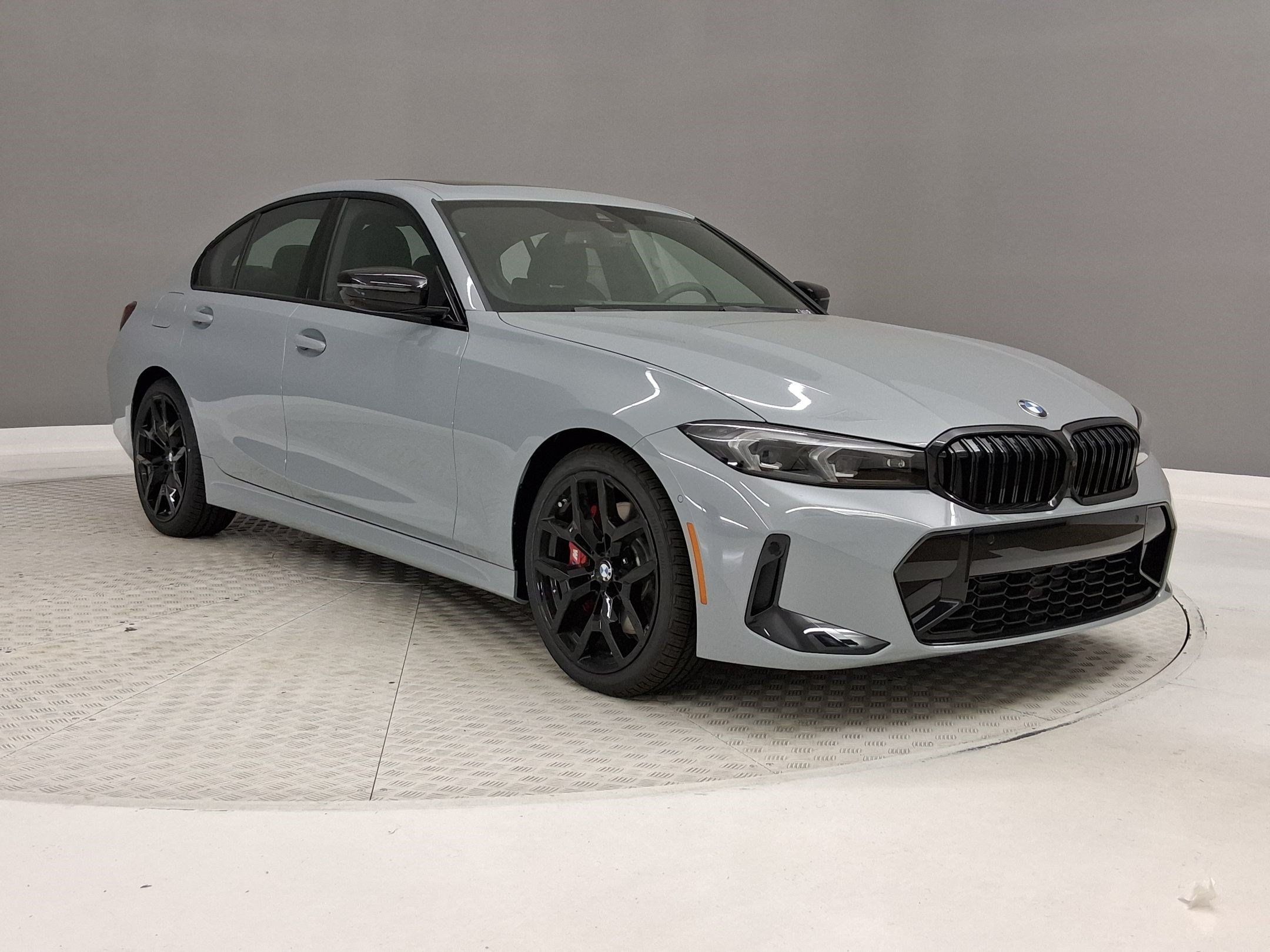 New 2026 BMW 330i Sedan w/ M Sport Package RWD image 5