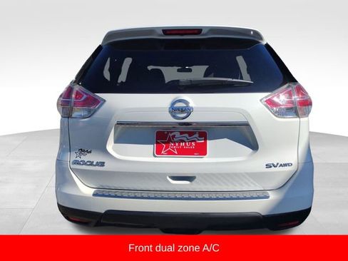 Used 2016 Nissan Rogue SV image 5