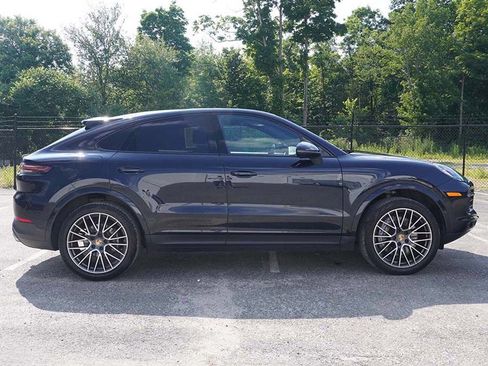 Used 2021 Porsche Cayenne Coupe AWD/4WD image 14