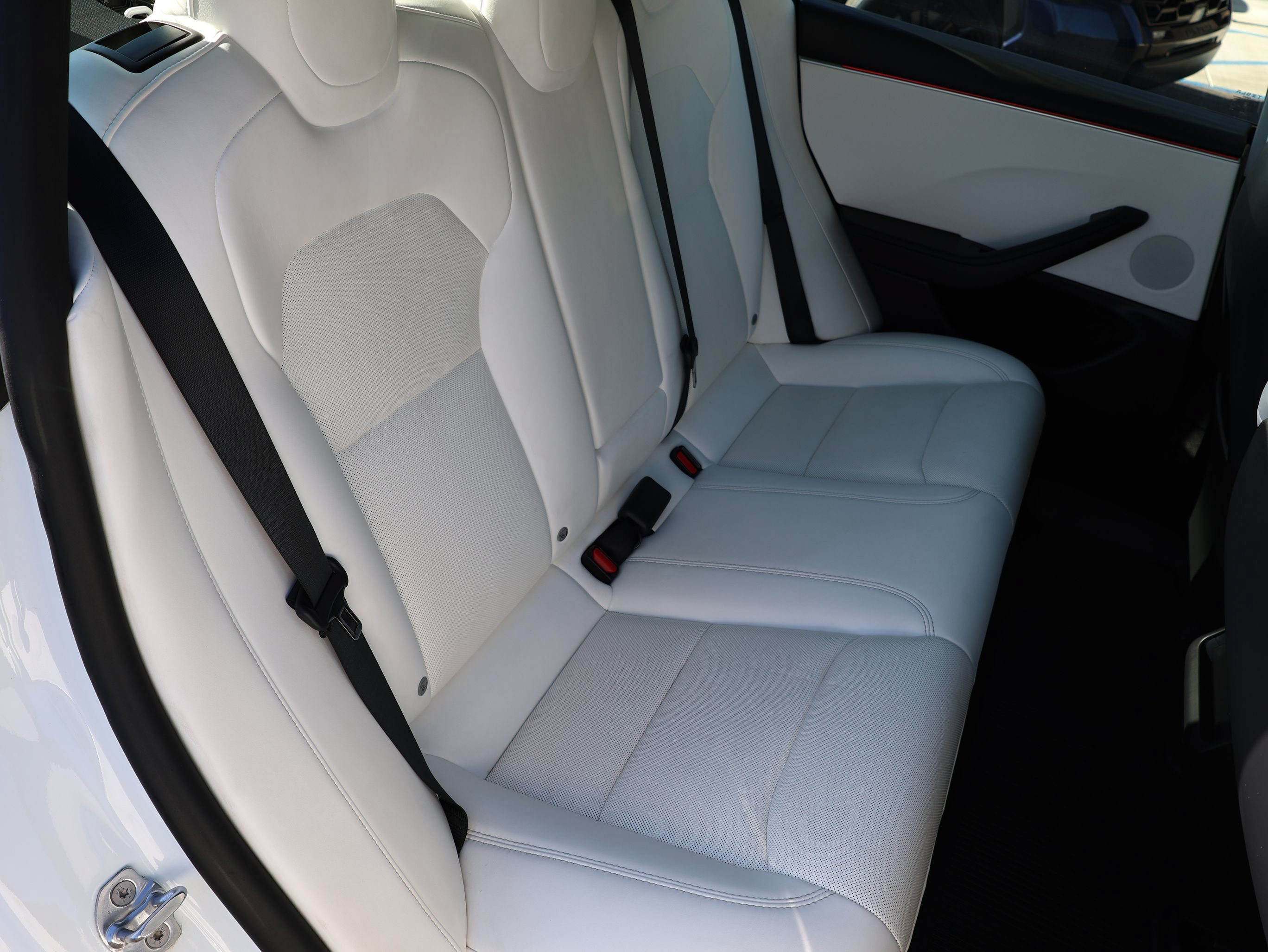 Used 2025 Tesla Model 3 Long Range RWD image 40
