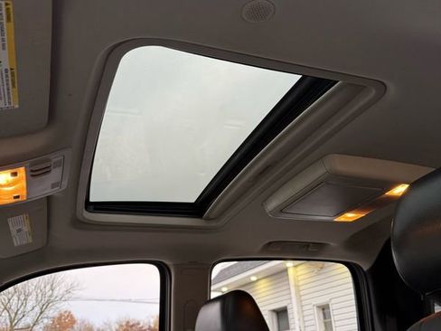 Used 2012 Chevrolet Avalanche LT image 14