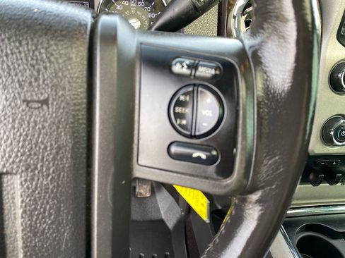 Used 2016 Ford F250 Platinum w/ FX4 Off-Road Package image 40