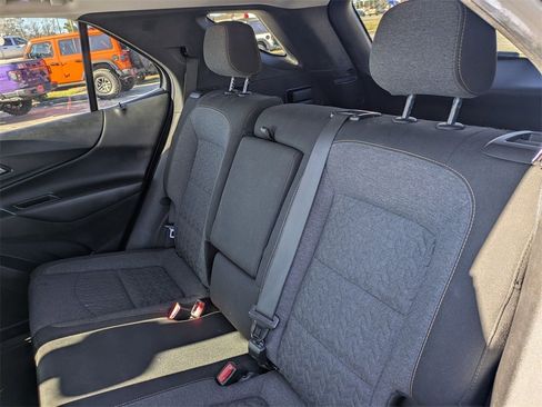 Used 2022 Chevrolet Equinox LT image 23