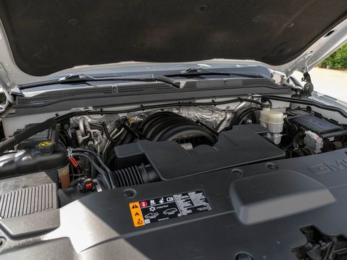 Used 2018 GMC Yukon SLT w/ Open Road Package image 48