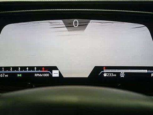 Used 2021 Cadillac Escalade Premium Luxury image 27