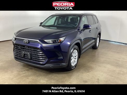 Used 2024 Toyota Grand Highlander AWD image 1