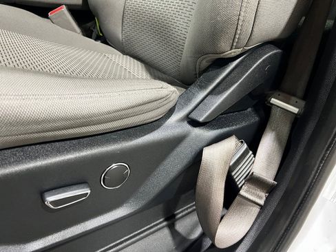 Used 2018 Ford F150 XLT w/ Trailer Tow Package image 24