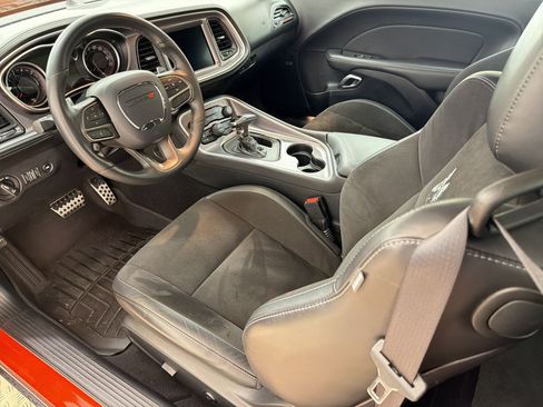 Used 2020 Dodge Challenger R/T Scat Pack w/ Plus Package RWD image 20