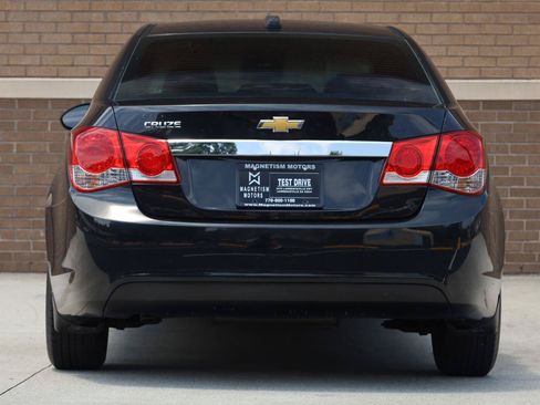 Used 2016 Chevrolet Cruze LS FWD image 10
