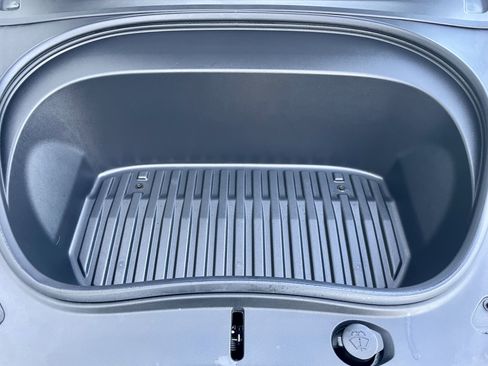 Used 2025 Tesla Model 3 Long Range image 39