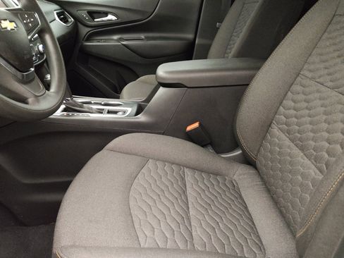 Used 2020 Chevrolet Equinox LT image 17