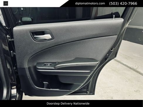 Used 2015 Dodge Charger SE w/ Popular Equipment Group RWD image 27