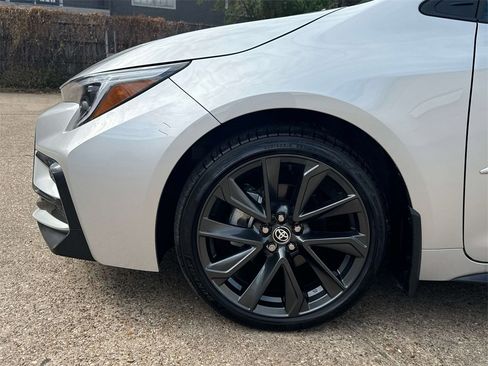 Used 2025 Toyota Corolla SE image 5