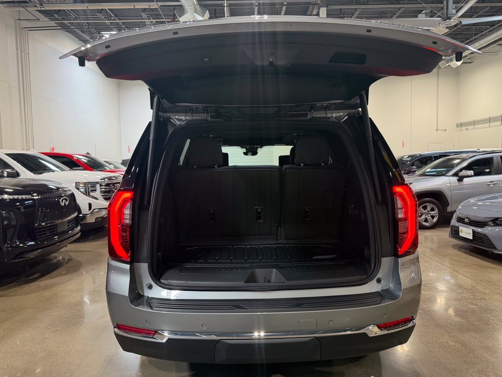 Used 2026 GMC Yukon Elevation w/ Elevation Premium Package RWD image 8
